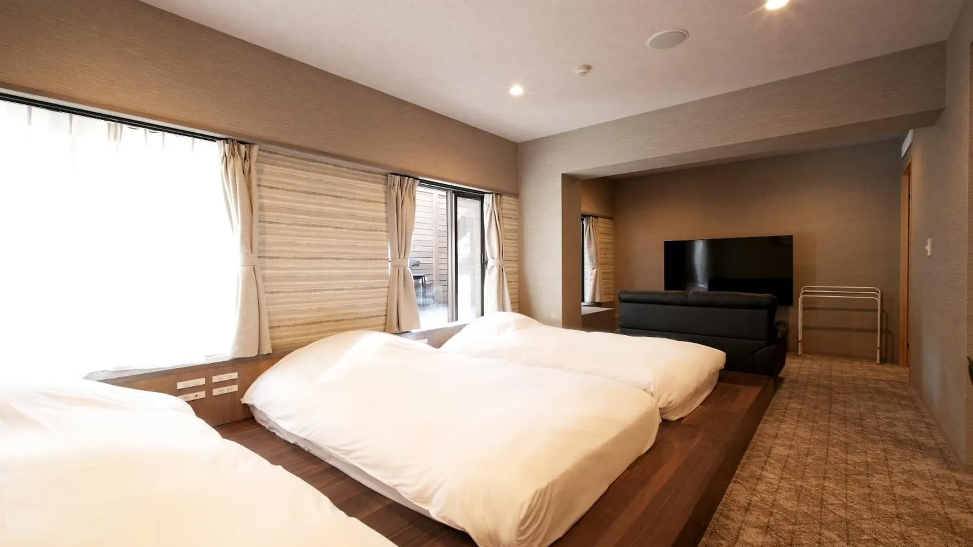 Grand Lectore Yugawara Japan